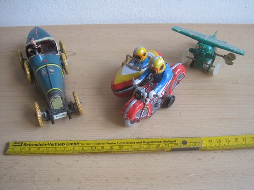 Blechspielzeug rennauto - blechspielzeug,