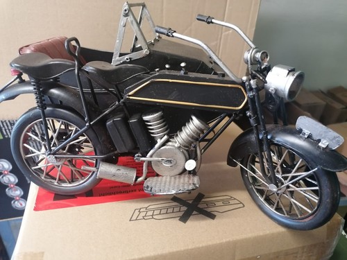 Motorrad mit seitenwagen - mit,