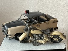 Blechspielzeug Auto und