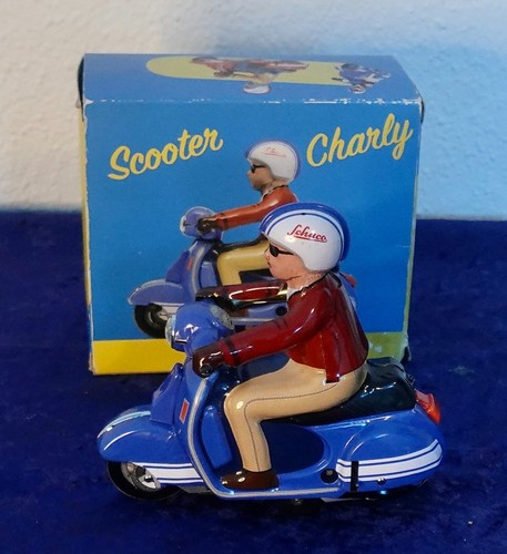 Vintage schuco scooter - vintage,